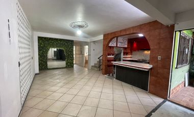 CASA EN VENTA EN JARDINES DE MORELOS SECC. ELEMENTOS