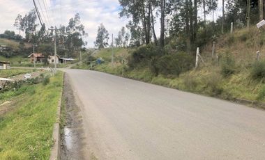 Terreno en arriendo 6.000m2 con frente a la vía Monay - Baguanchi, antes del Colegio Alemán