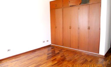 ALQUILER DE CASA INMEJORABLE UBICACION CONDOMINIO BUEN RETIRO  SURCO