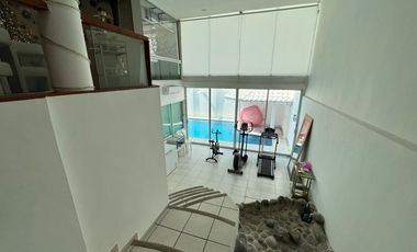 RENTO CASA DE 3 NIVELES PARA OFICINAS CERCA DE WTC