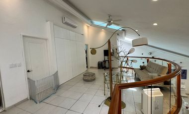 RENTO CASA DE 3 NIVELES PARA OFICINAS CERCA DE WTC