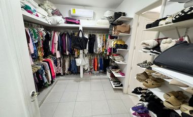 RENTO CASA DE 3 NIVELES PARA OFICINAS CERCA DE WTC