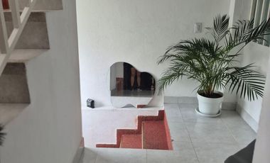CASA ESQUINERA ESPECTACULAR