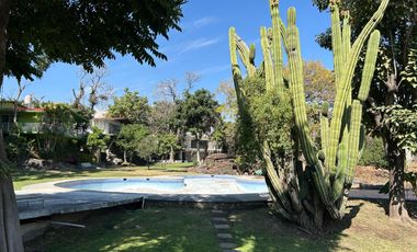 Casa en venta, Condominio, amplias areas verdes, Las Fuentes JIUTEPEC