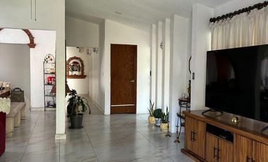 Casa en venta, Condominio, amplias areas verdes, Las Fuentes JIUTEPEC