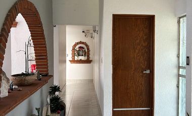 Casa en venta, Condominio, amplias areas verdes, Las Fuentes JIUTEPEC