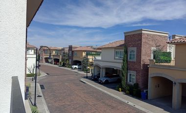 CASA EN RENTA EN PORTOFINO METEPEC CON ACABADOS DE LUJO TRES REC Y TRES LUGARES DE ESTACIONAMIENTO