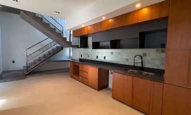 Venta de Casa de Lujo en Senderos de Mayakoba, Playa del Carmen | Alberca Privada, Rooftop con Firepit + Terraza Panorámica