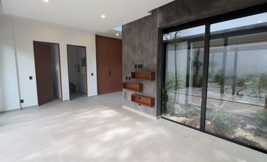 Venta de Casa de Lujo en Senderos de Mayakoba, Playa del Carmen | Alberca Privada, Rooftop con Firepit + Terraza Panorámica
