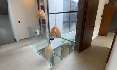 Venta de Casa de Lujo en Senderos de Mayakoba, Playa del Carmen | Alberca Privada, Rooftop con Firepit + Terraza Panorámica