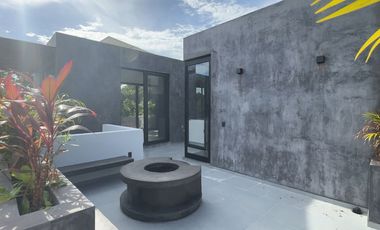 Venta de Casa de Lujo en Senderos de Mayakoba, Playa del Carmen | Alberca Privada, Rooftop con Firepit + Terraza Panorámica