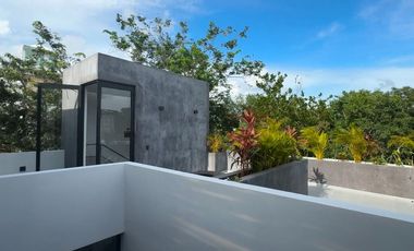 Venta de Casa de Lujo en Senderos de Mayakoba, Playa del Carmen | Alberca Privada, Rooftop con Firepit + Terraza Panorámica
