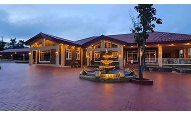 For sale Brand New Mansion in Tagaytay Fully Furnished