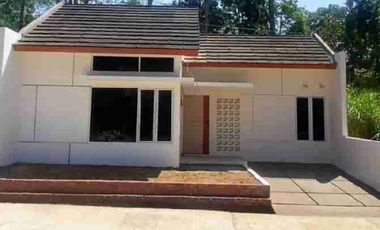 RUMAH HANYA 5 MENIT KE TERMINAL PENGGUNG DI PENGGUNG BOYOLALI