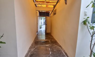 SE VENDE CASA PRECIO DE TERRENO EN SAN JUAN DE LURIGANCHO
