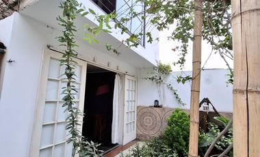 SE VENDE CASA PRECIO DE TERRENO EN SAN JUAN DE LURIGANCHO