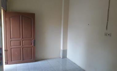 Kos kosan Sisa 1 Kamar, 500 Meter Ke Wtc Mangga Dua