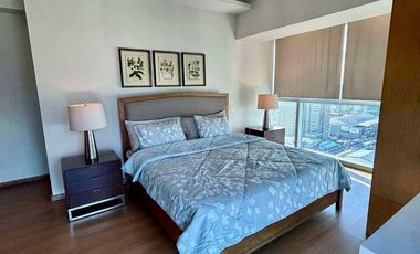 For Sale: St Francis Shangri-la Place  Luxury 3 Bedroom Cornet Unit  with Parking besides Shangri-la Mall Edsa