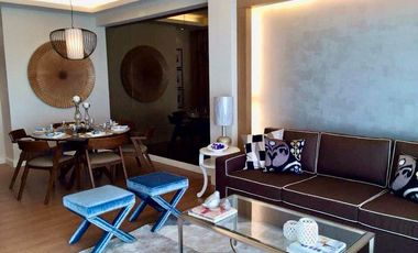 For Sale: St Francis Shangri-la Place  Luxury 3 Bedroom Cornet Unit  with Parking besides Shangri-la Mall Edsa