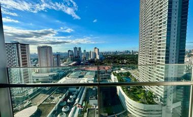 For Sale: St Francis Shangri-la Place  Luxury 3 Bedroom Cornet Unit  with Parking besides Shangri-la Mall Edsa