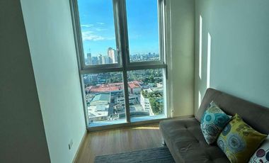 For Sale: St Francis Shangri-la Place  Luxury 3 Bedroom Cornet Unit  with Parking besides Shangri-la Mall Edsa