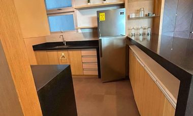 For Sale: St Francis Shangri-la Place  Luxury 3 Bedroom Cornet Unit  with Parking besides Shangri-la Mall Edsa