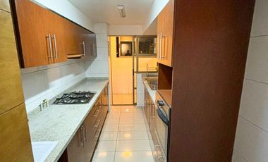 Tobalaba, Providencia / 2 Estacionamientos + 2 Bodegas