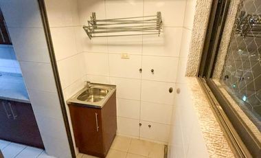 Tobalaba, Providencia / 2 Estacionamientos + 2 Bodegas