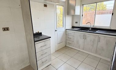 Amplia Casa Condominio Los Otoñales II, Puente Alto.