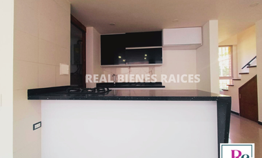 VENDO CASA MEDIANERA EN UNIDAD ABIERTA EN LA CEJA, ANTIOQUIA