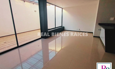 VENDO CASA MEDIANERA EN UNIDAD ABIERTA EN LA CEJA, ANTIOQUIA