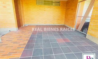 VENDO CASA MEDIANERA EN UNIDAD ABIERTA EN LA CEJA, ANTIOQUIA