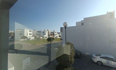 Linda casa en Cumbres Residencial