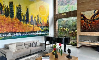 6537. Casa en venta en Los Balsos, Poblado, Medellin