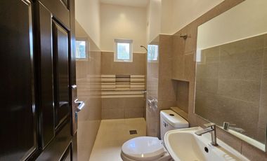 House for Rent in Downtown CDO ( Villa Ernesto )