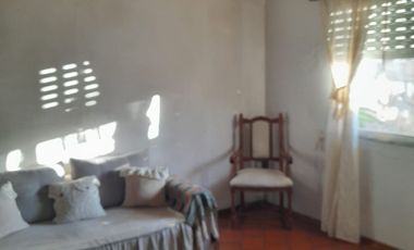Vendo Casa Fisherton Av. E. Peron y J. Zuviria. 
