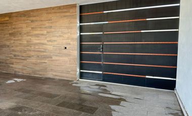 CASA EN RENTA ALQUERIA DE POZOS CON ALBERCA