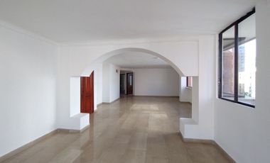 Apartamento en arriendo en Alto Prado.