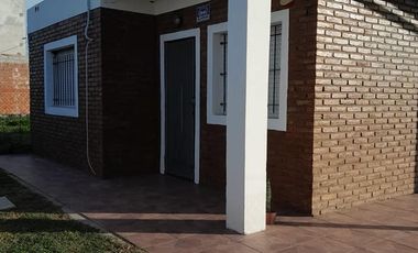 Vendo Casa  con piscina en Barrio  Abierto Lomas de Alicia. GRANDERO BAIGORRIA