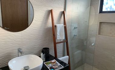 Casa en Venta en Club de Golf La Loma con Alberca.