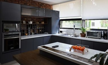 Casa en Venta en Club de Golf La Loma con Alberca.