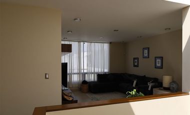 Casa en Venta en Club de Golf La Loma con Alberca.