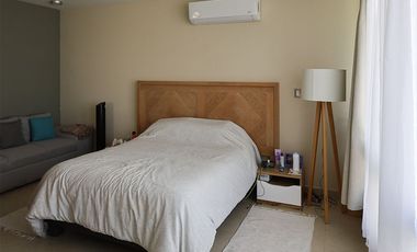 Casa en Venta en Club de Golf La Loma con Alberca.