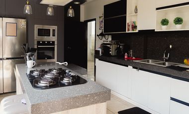 Casa en venta, Urb. Portón del Río - La Aurora