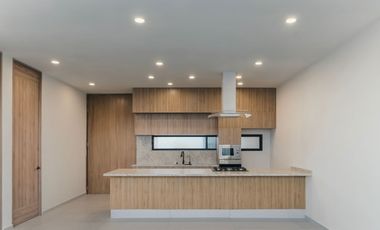 Casa nueva Moderna y Amplia en venta en Parques Vallarta