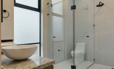 Casa nueva Moderna y Amplia en venta en Parques Vallarta