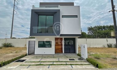 Casa en Venta Parques Vallarta Zapopan Jalisco