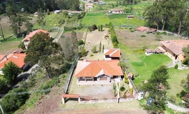En venta casa en Azogues, sector Pampa Vintimilla