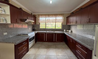 En venta casa en Azogues, sector Pampa Vintimilla