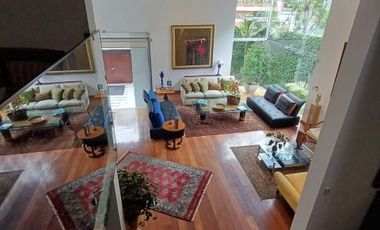 Hermosa casa finos acabados